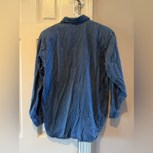 Capacity Vintage Women’s Denim Button Down Shirt - Picture 2 of 6
